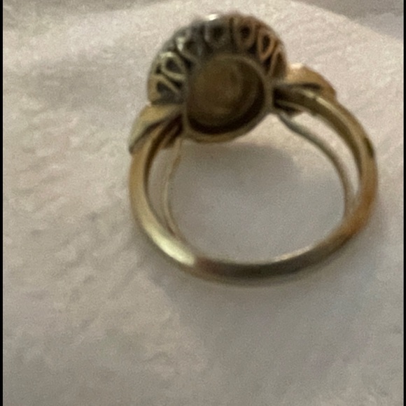 Avon Ring & Matching Pendant - Picture 6 of 10